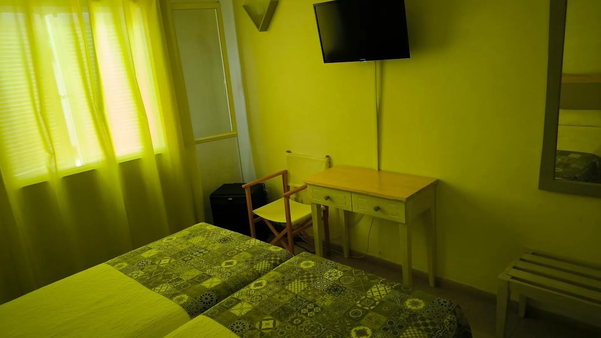 **  Hotel Geminis Ciutadella  España