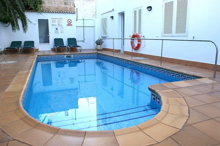Hotel Geminis Ciutadella  2*, Ciutadella (Menorca) España